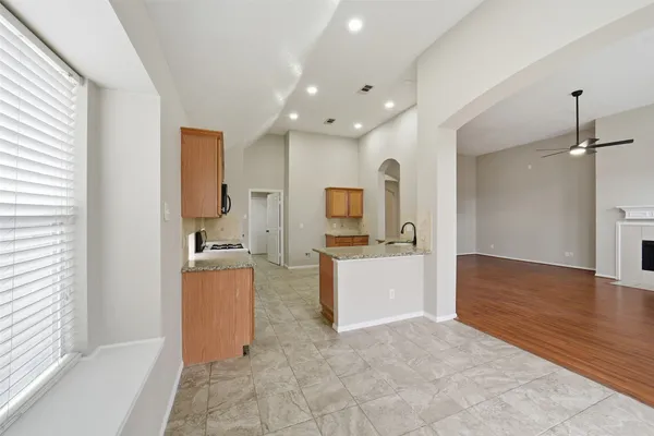 $2,350 | 11030 Desert Springs Circle, Houston, TX 77095
