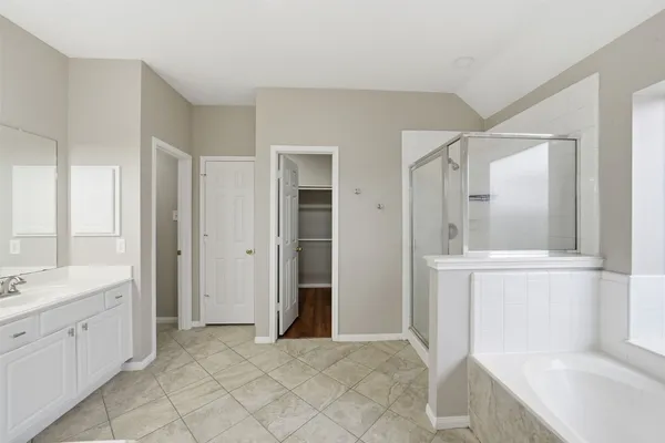 $2,350 | 11030 Desert Springs Circle, Houston, TX 77095