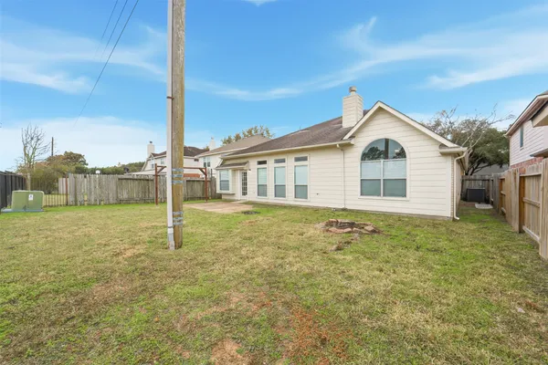 $2,350 | 11030 Desert Springs Circle, Houston, TX 77095