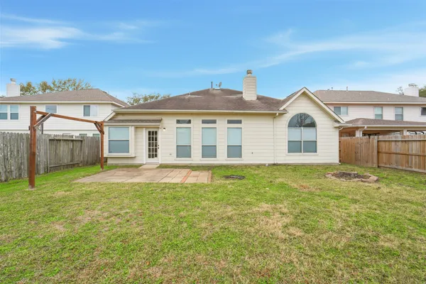 $2,350 | 11030 Desert Springs Circle, Houston, TX 77095
