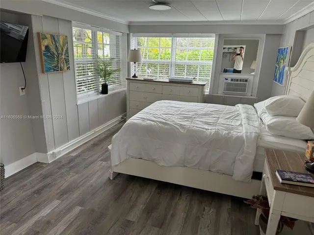 $2,400 | 65 Northeast 24th Street, Unit 61B, Wilton Manors, FL 33305