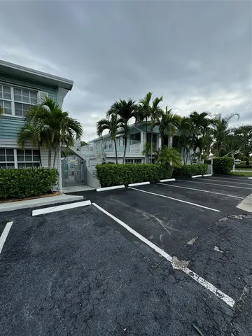 $2,400 | 65 Northeast 24th Street, Unit 61B, Wilton Manors, FL 33305