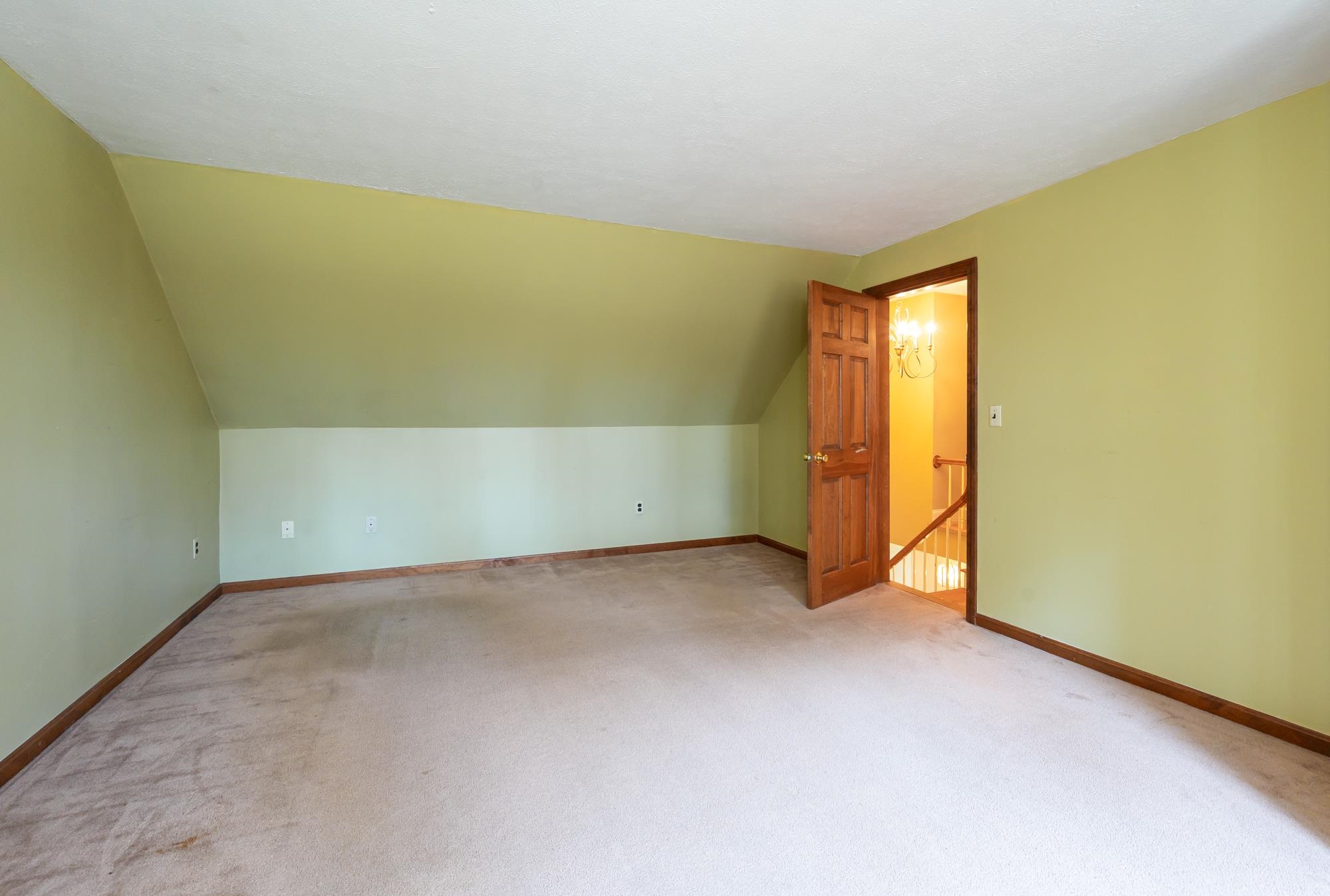 77 Wallace Road Goffstown, NH 03045 - Photo 32 of 45
