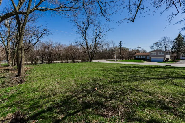 $90,000 | 2612 Turtle Creek Drive, Hazel Crest, IL 60429