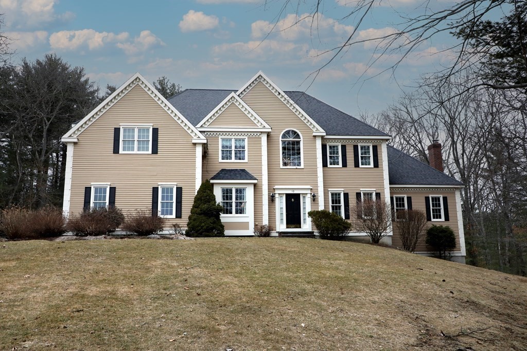 10 James Millen Road North Reading, MA 01864 - Photo 2 of 39 Gallery Image 2