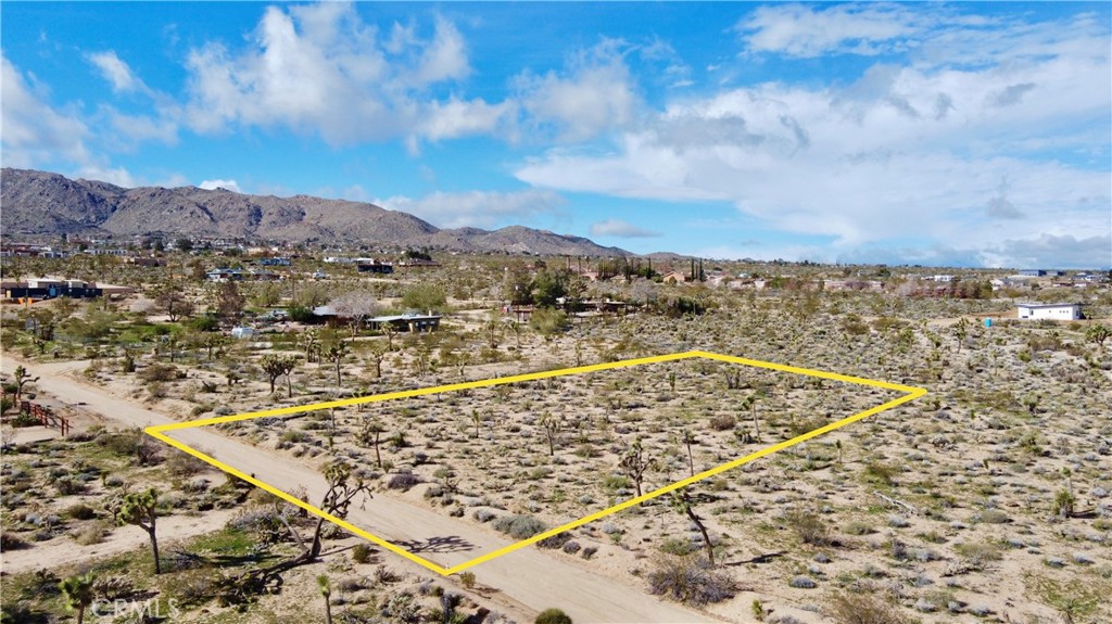 11 Saddleback Road Joshua Tree, CA 92252 - Photo 1 of 1 Lot lines are approximate