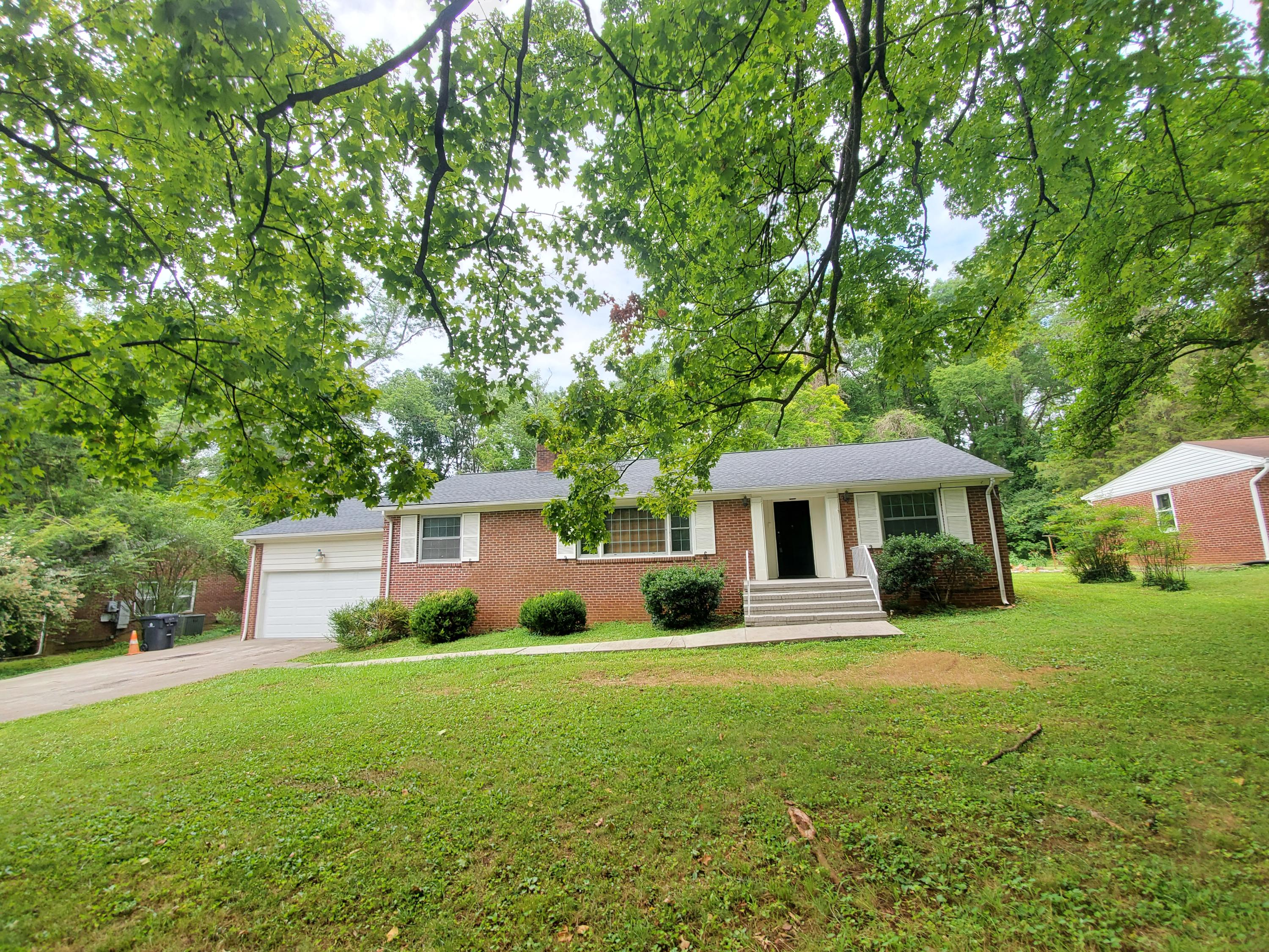 315 Grata Road Knoxville, TN 37914 - Photo 3 of 31 20200722_115831