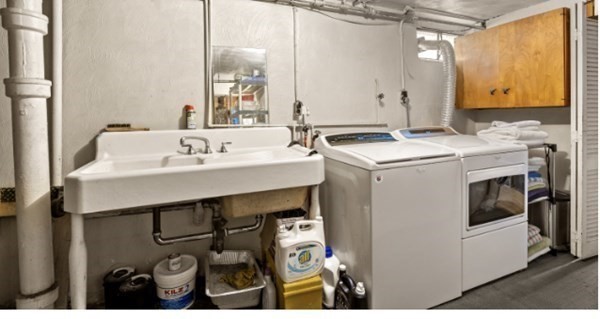 15 Oak Road Medford, MA 02155 - Photo 15 of 18 a utility room with dryer and washer