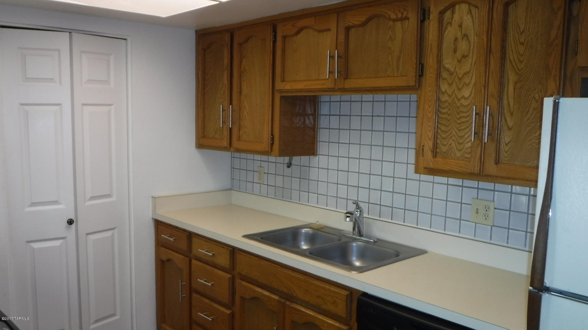 1200 East River Road, Unit J133 Tucson, AZ 85718 - Photo 10 of 33
