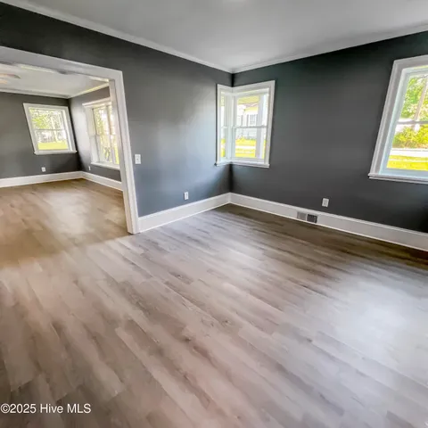 $179,999 | 204 Wilson Avenue, Kinston, NC 28501