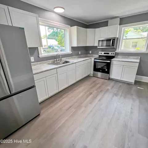 $179,999 | 204 Wilson Avenue, Kinston, NC 28501