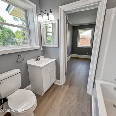 $179,999 | 204 Wilson Avenue, Kinston, NC 28501