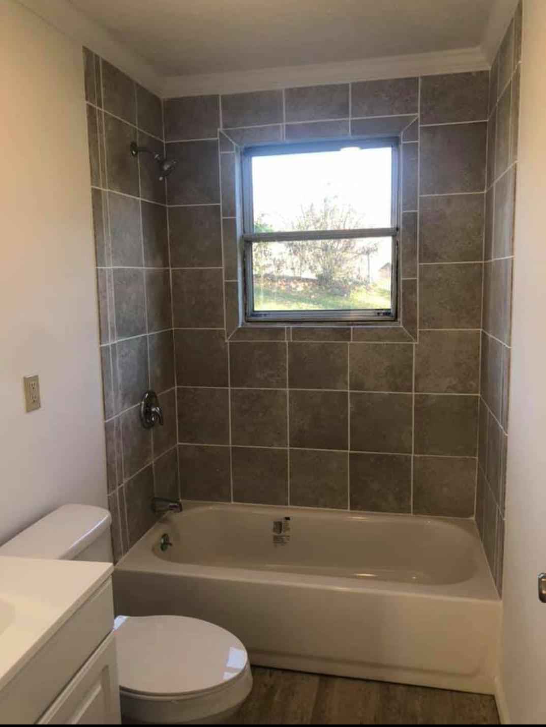 103 Highland Road Middlesboro, KY 40965 - Photo 15 of 16 Bath