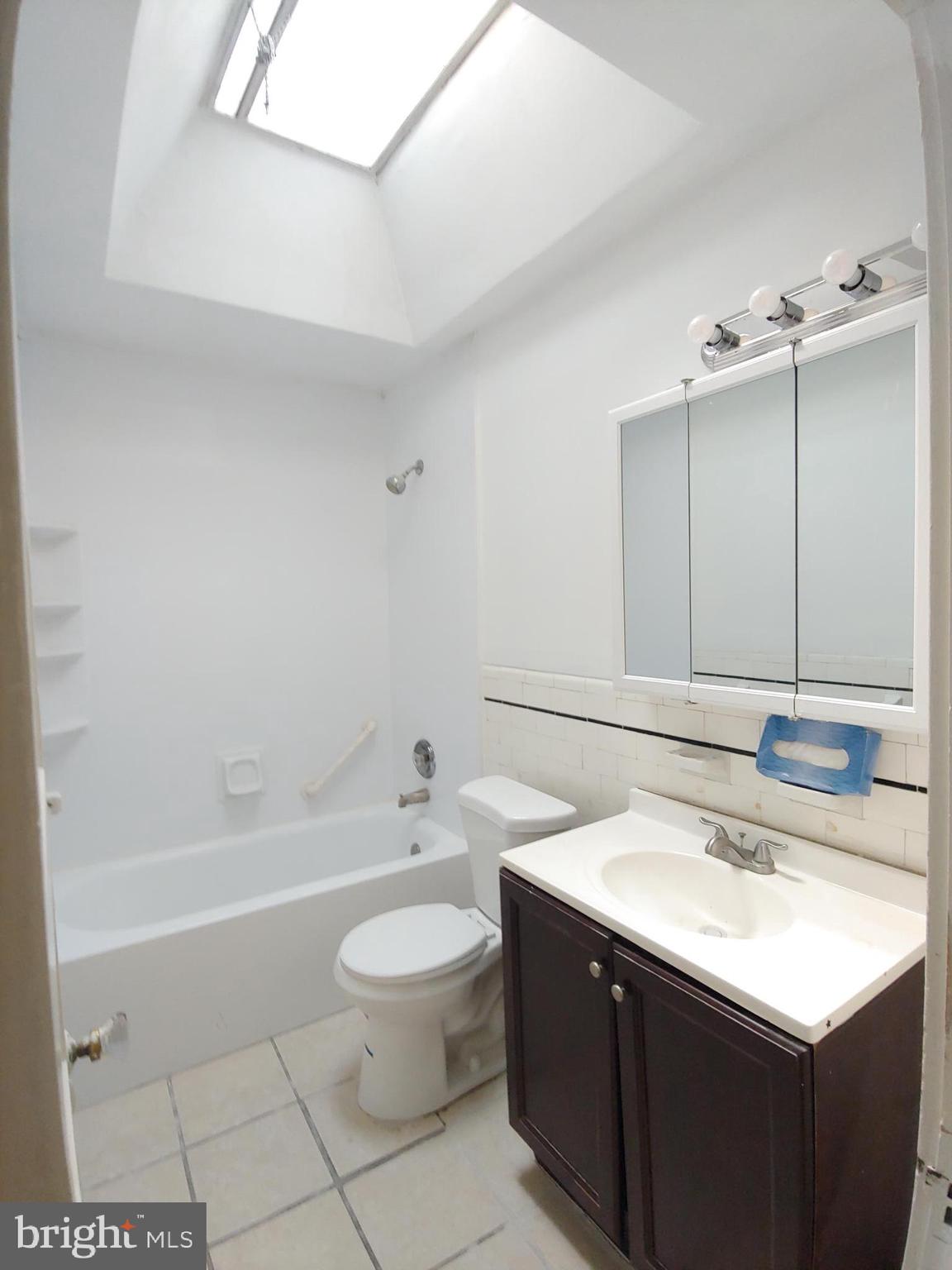 214 Laurel Road Sharon Hill, PA 19079 - Photo 12 of 22 Gallery Image 12