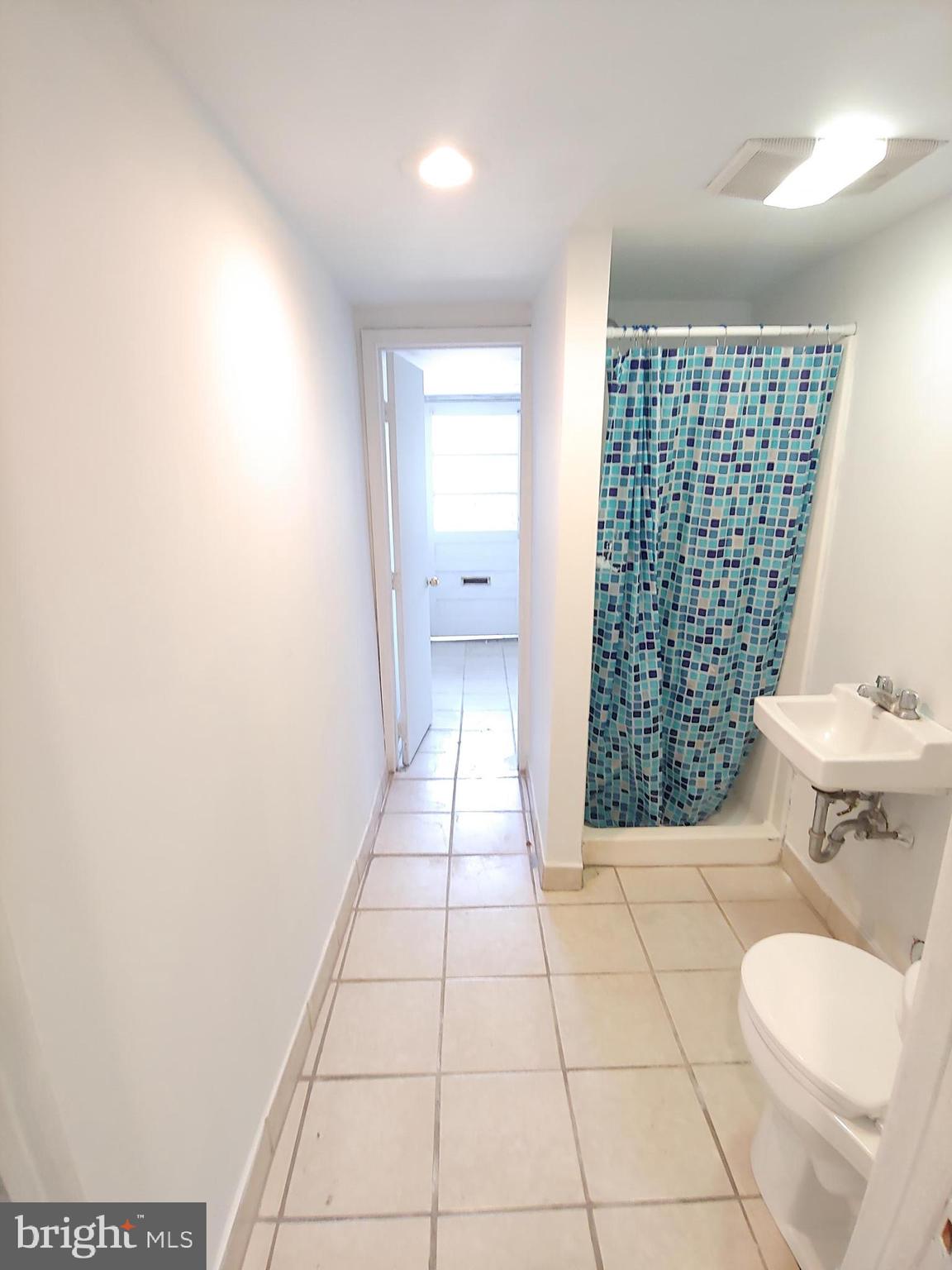 214 Laurel Road Sharon Hill, PA 19079 - Photo 13 of 22 Gallery Image 13