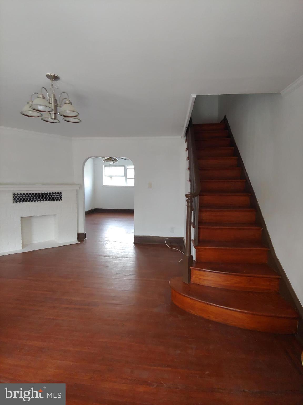 214 Laurel Road Sharon Hill, PA 19079 - Photo 6 of 22 Gallery Image 6