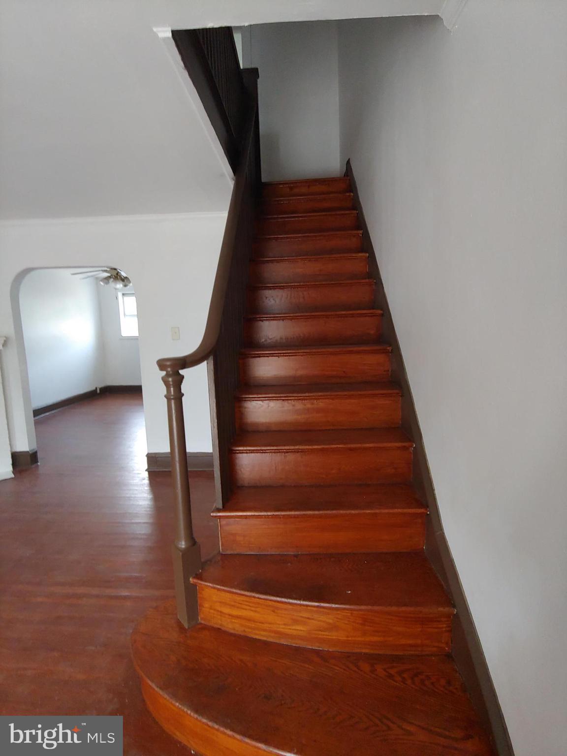 214 Laurel Road Sharon Hill, PA 19079 - Photo 7 of 22 Gallery Image 7