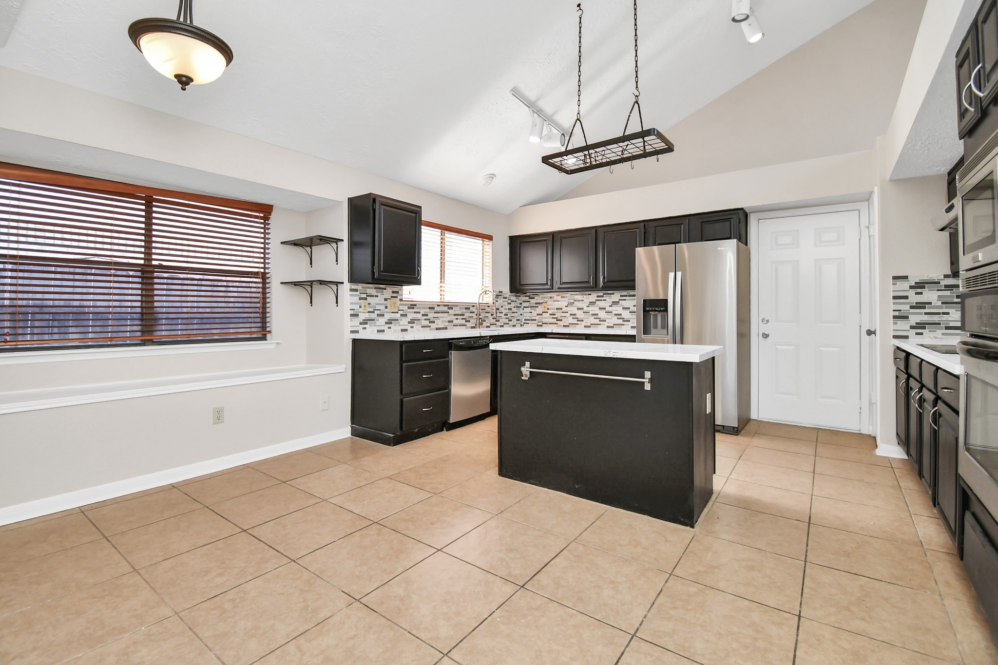 2119 Echo Ridge Sugar Land, TX 77478 - Photo 24 of 33