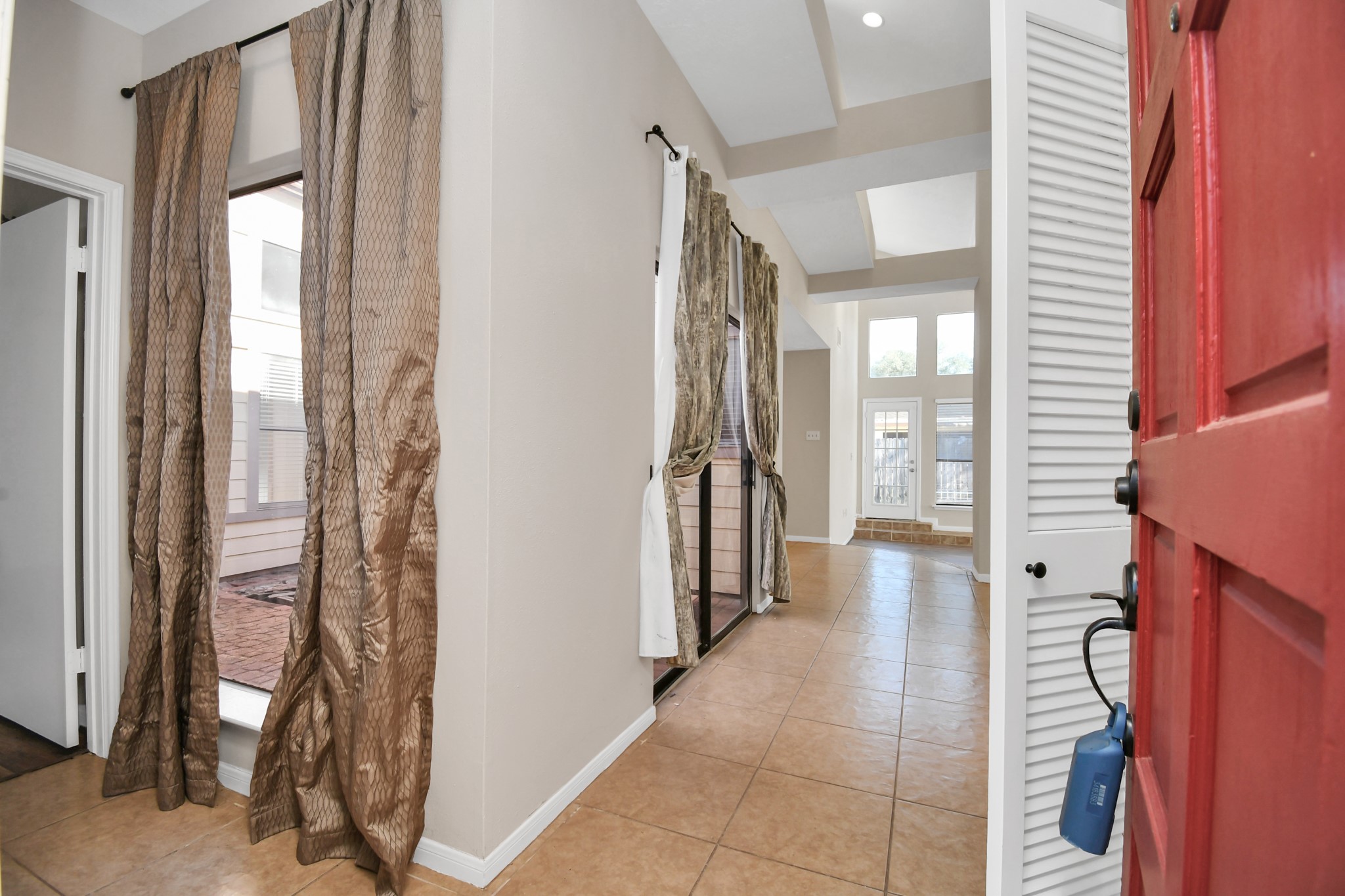 2119 Echo Ridge Sugar Land, TX 77478 - Photo 5 of 33