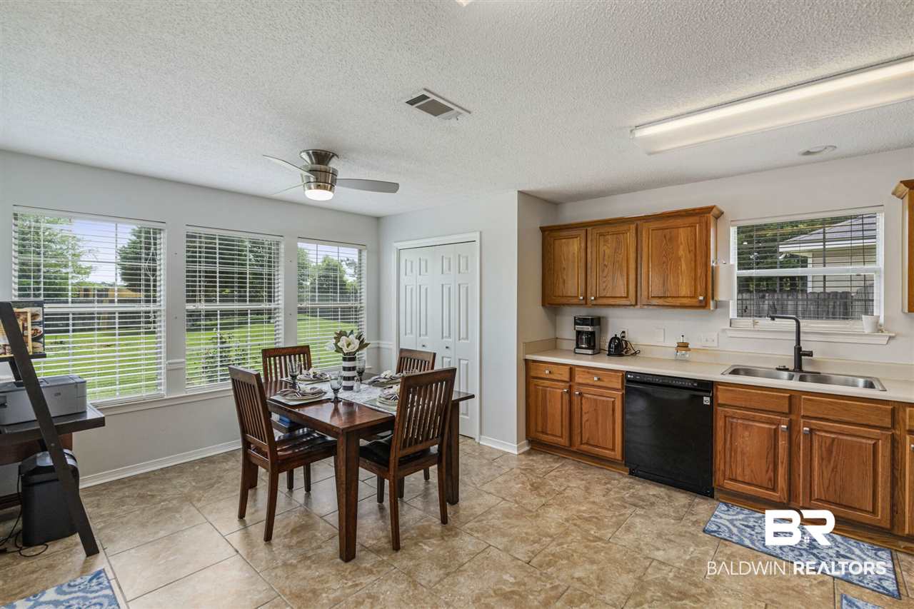 29235 Canterbury Road Daphne, AL 36526 - Photo 3 of 19