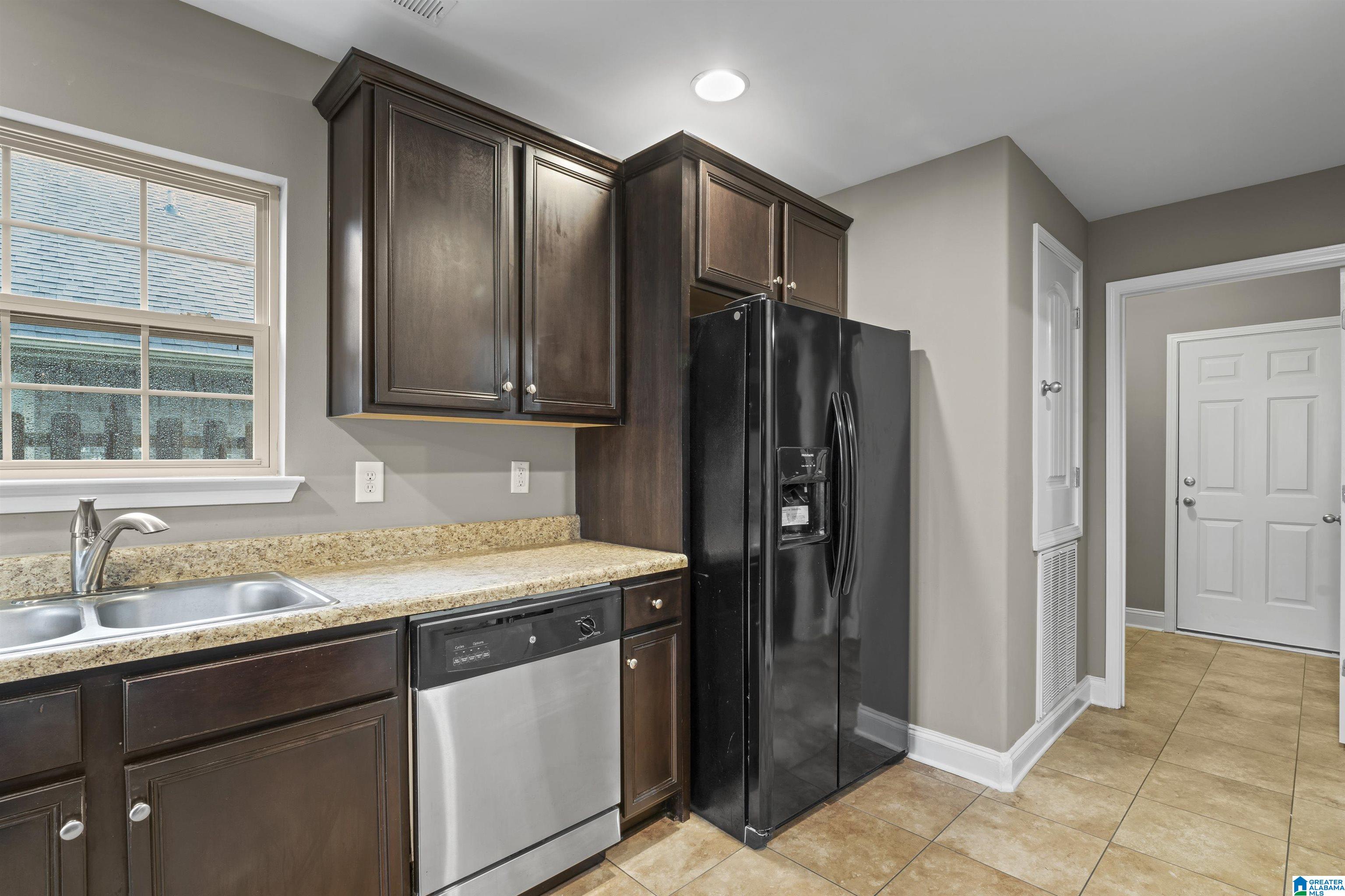 504 Green Meadow Trail Alabaster, AL 35114 - Photo 24 of 33