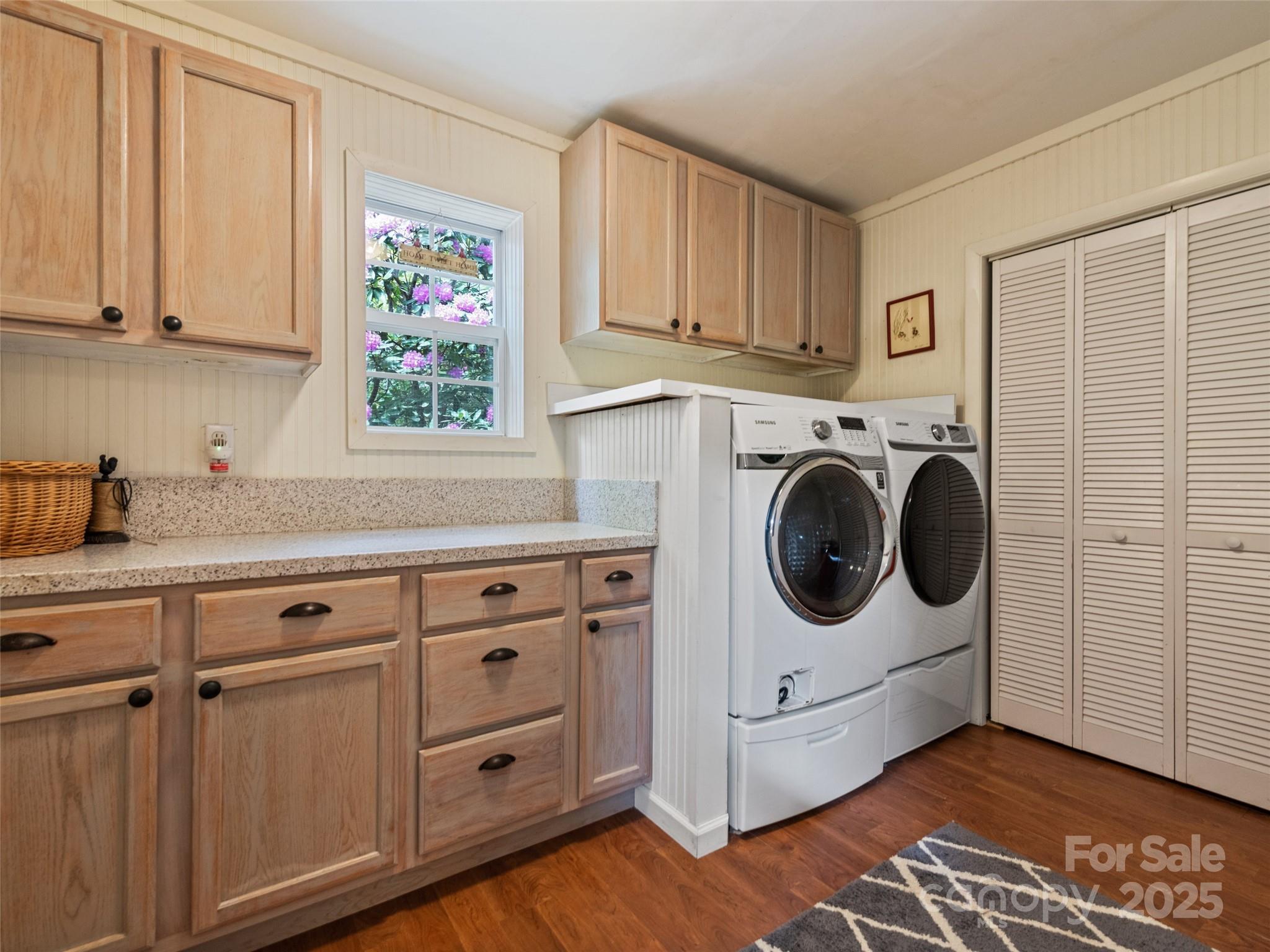 195 Three Springs Drive Sylva, NC 28779 - Photo 32 of 48 a utility room with sink dryer and washer
