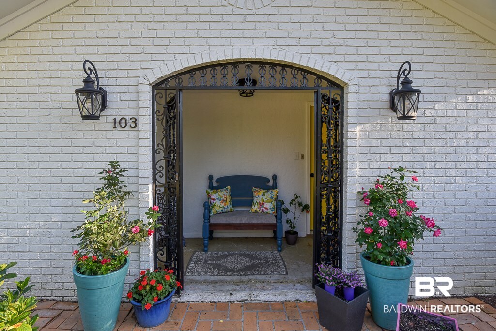 103 Dewitt Circle Daphne, AL 36526 - Photo 4 of 45