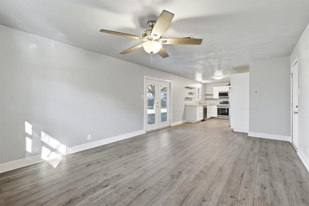 1204 Crestview Drive Hurst, TX 76053 - Photo 20 of 40