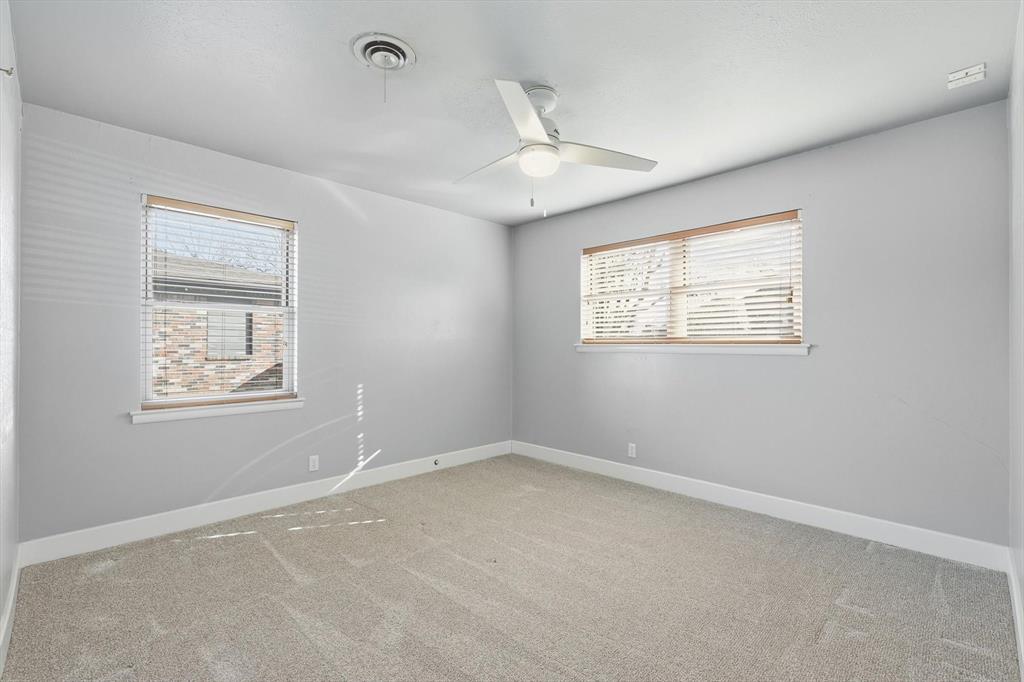 1204 Crestview Drive Hurst, TX 76053 - Photo 32 of 40