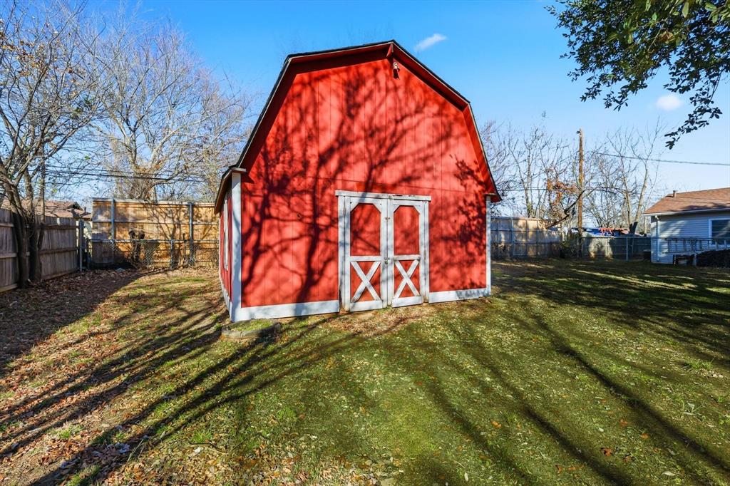 1204 Crestview Drive Hurst, TX 76053 - Photo 34 of 40