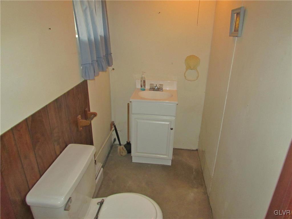 93 Chestnut Hill Road Emmaus, PA 18049 - Photo 21 of 25 Gallery Image 21