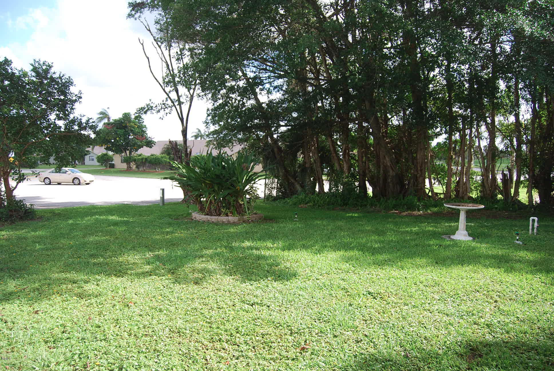 1400 Southwest 64th Way Boca Raton, FL 33428 - Photo 5 of 21 Side Yard