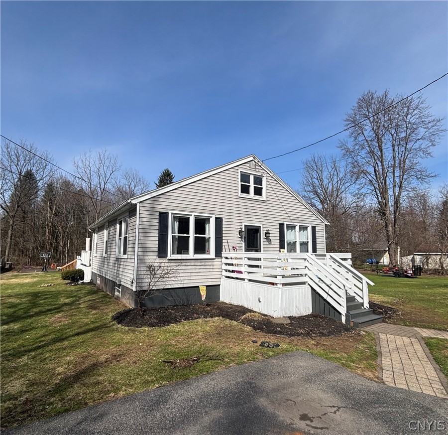 23 Phillips Street Lysander, NY 13027 - Photo 1 of 28