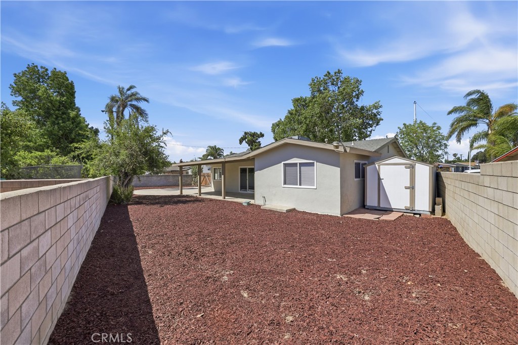 1375 North Chestnut Avenue Rialto, CA 92376 - Photo 42 of 45