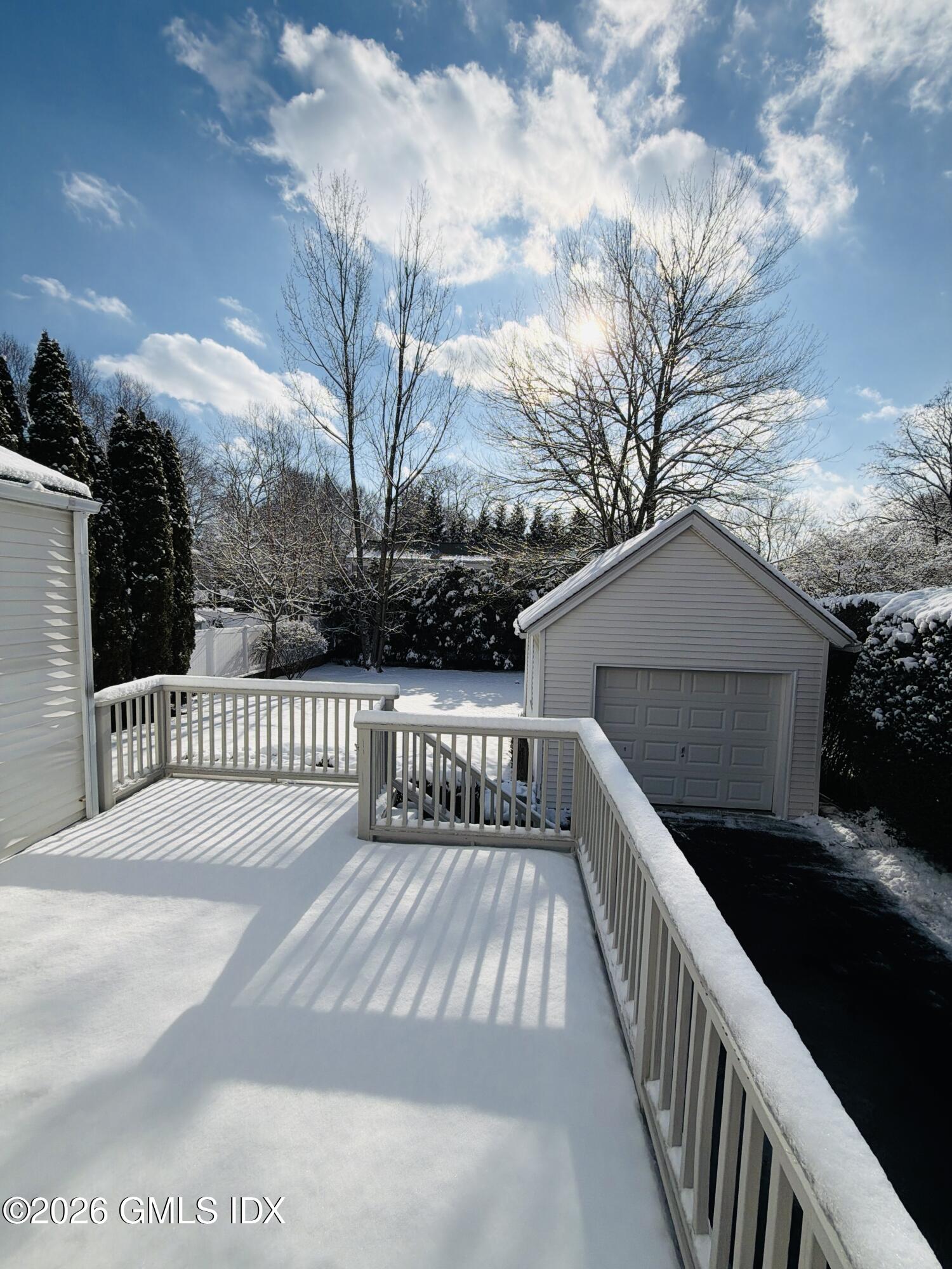 10 Anthony Place Riverside, CT 06878 - Photo 21 of 24 a view of balcony with wooden fence and floor