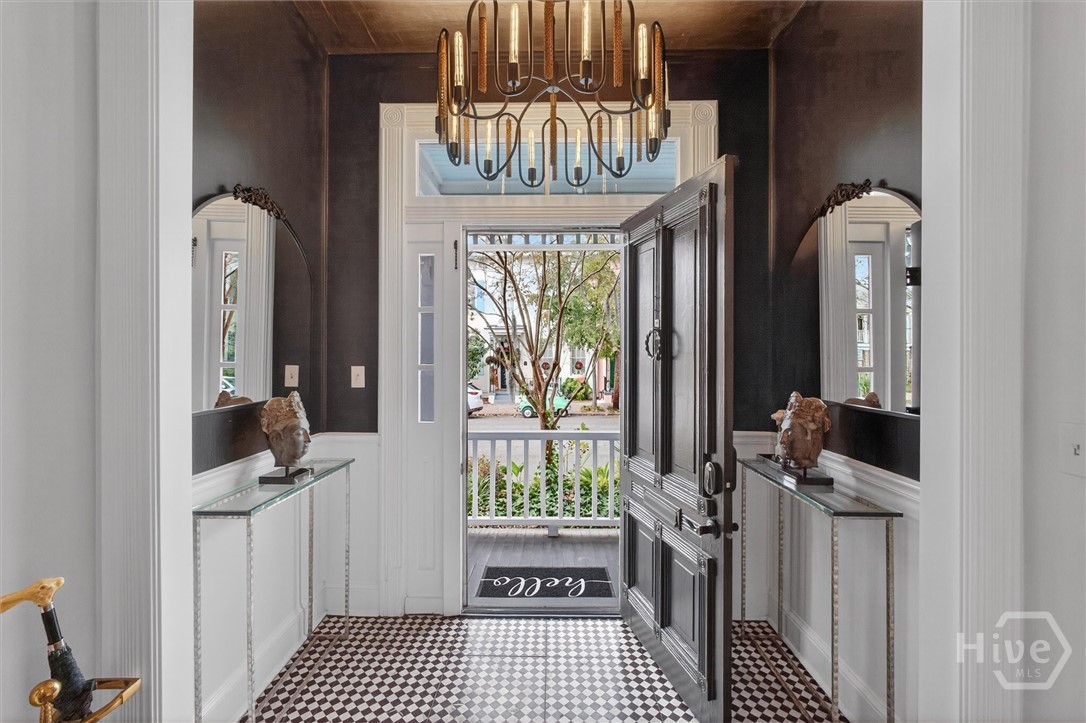 610 Habersham Street Savannah, GA 31401 - Photo 6 of 47