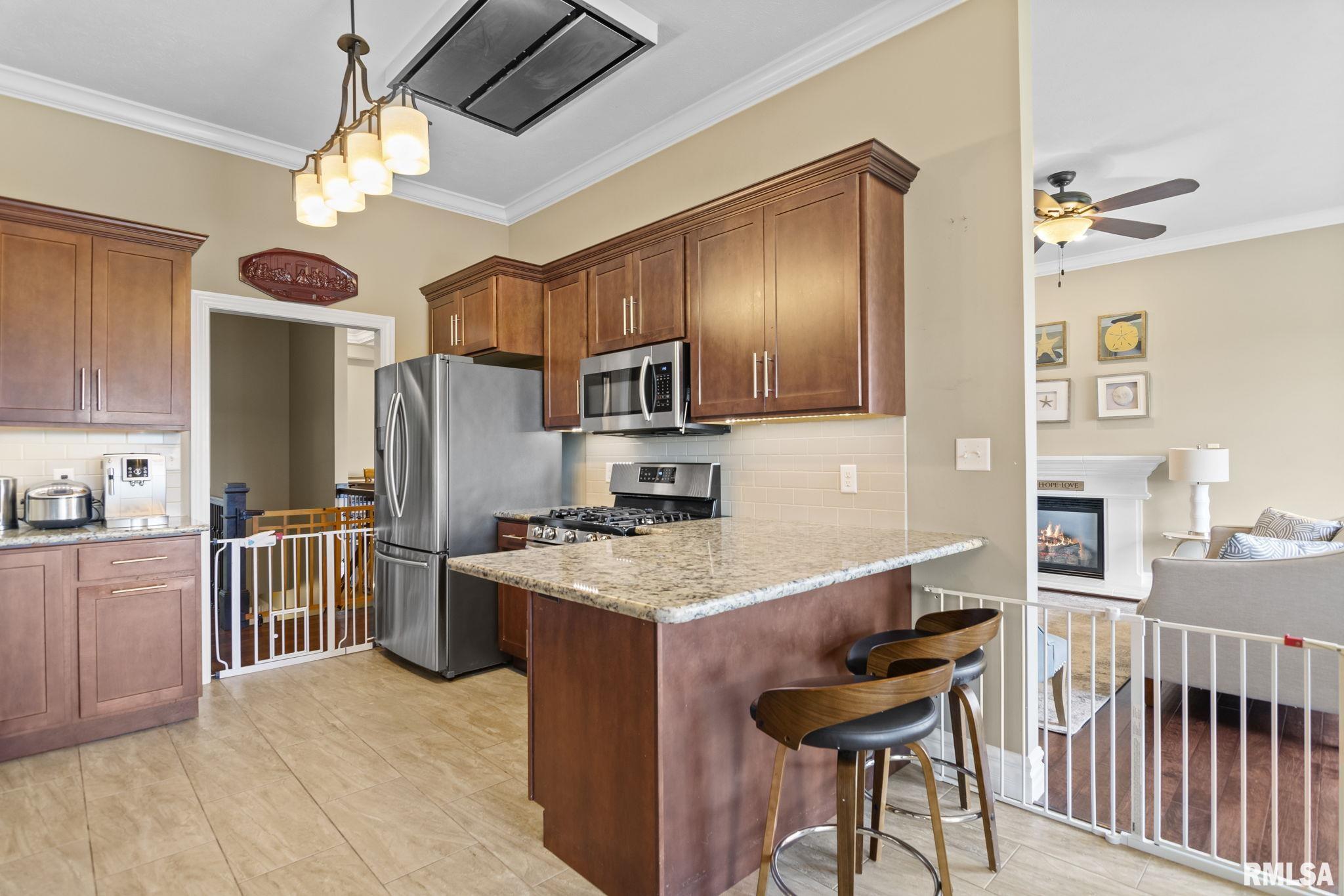 2812 Castlerock Ridge Springfield, IL 62711 - Photo 12 of 38