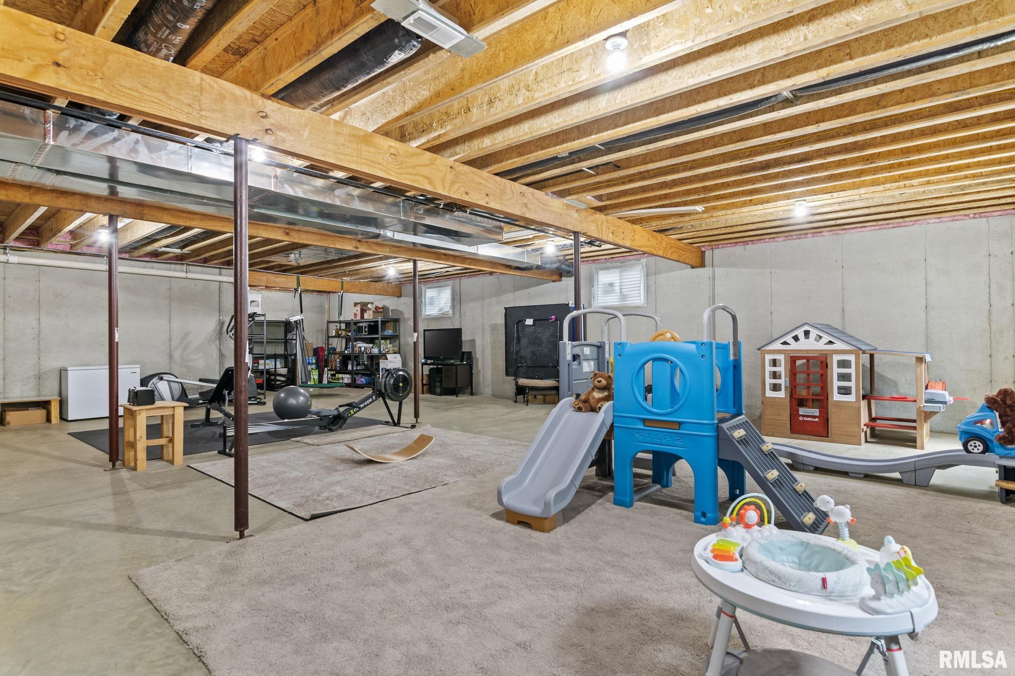 2812 Castlerock Ridge Springfield, IL 62711 - Photo 33 of 38