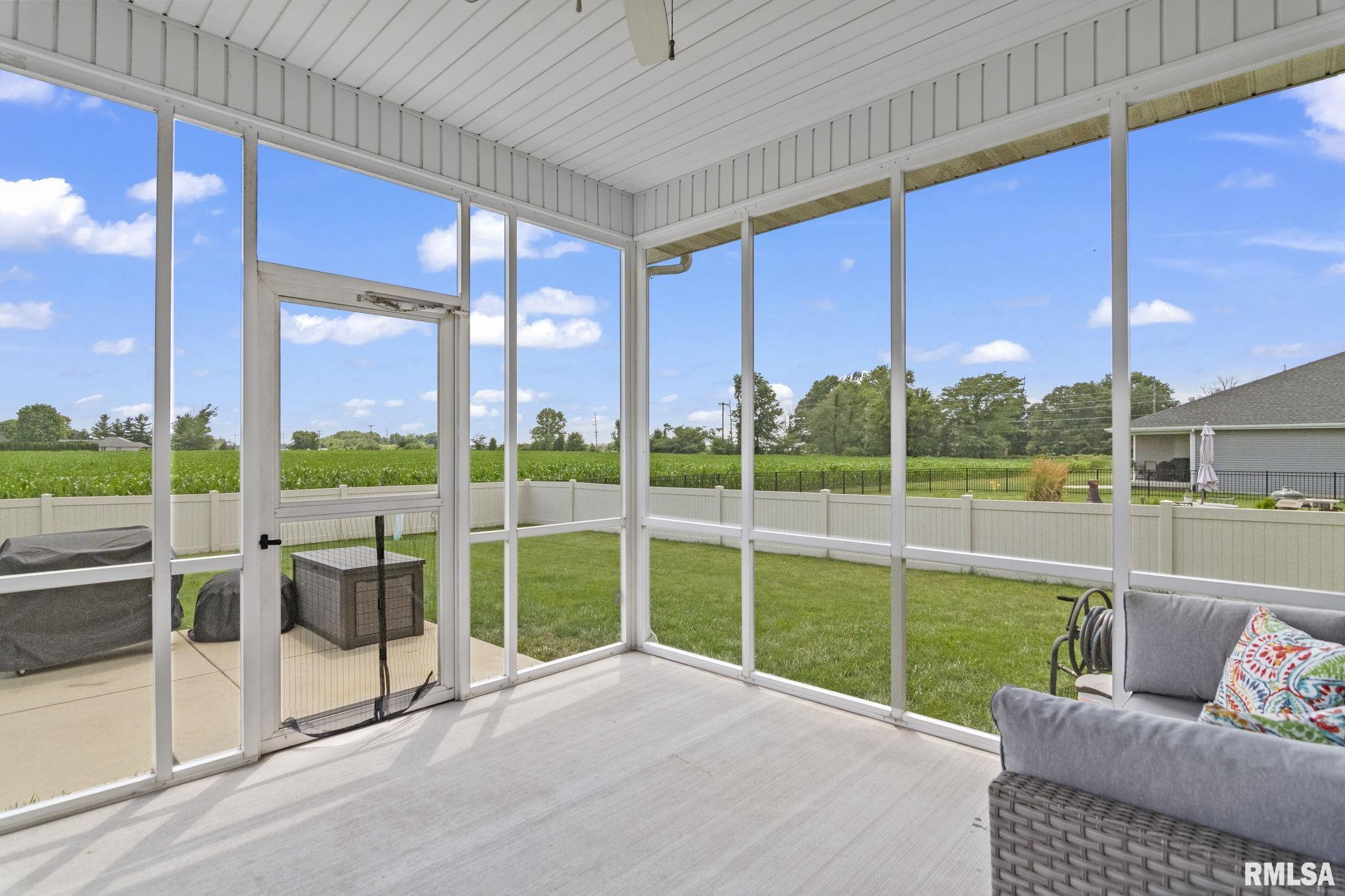 2812 Castlerock Ridge Springfield, IL 62711 - Photo 35 of 38