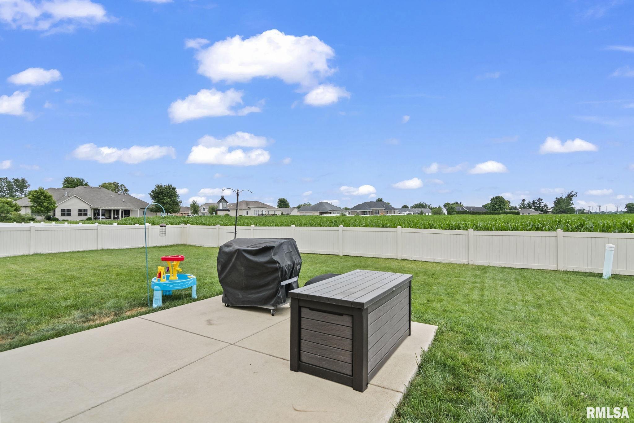 2812 Castlerock Ridge Springfield, IL 62711 - Photo 37 of 38