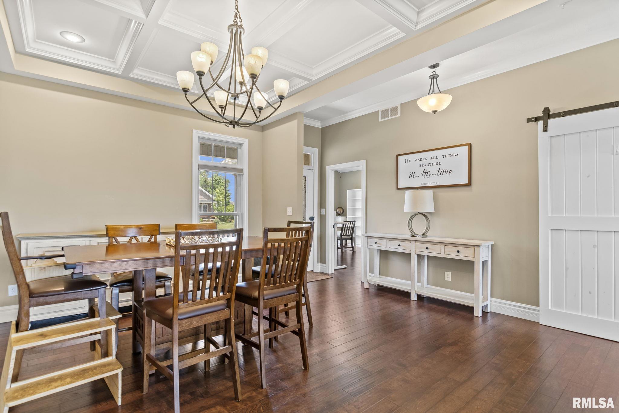 2812 Castlerock Ridge Springfield, IL 62711 - Photo 8 of 38