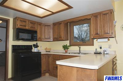 8513 Rail Fence Road Fort Wayne, IN 46835 - Photo 5 of 20