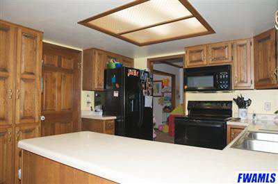 8513 Rail Fence Road Fort Wayne, IN 46835 - Photo 6 of 20