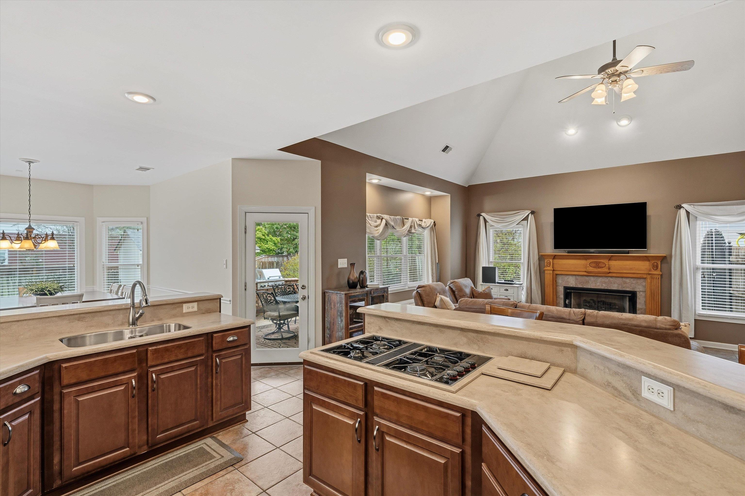 1752 Campden Drive Collierville, TN 38017 - Photo 13 of 40