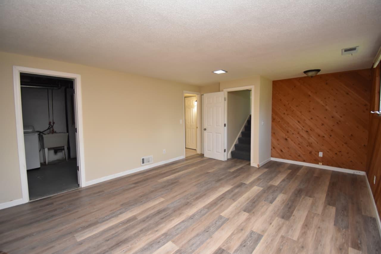 3958 Riverton Avenue St. Paul, MN 55122 - Photo 15 of 19