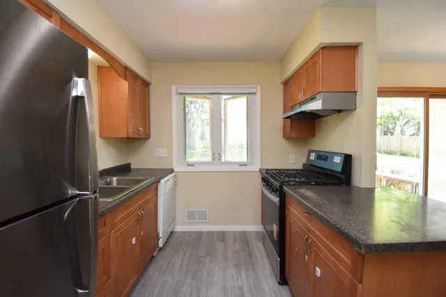 $364,900 | 3958 Riverton Avenue, Eagan, MN 55122