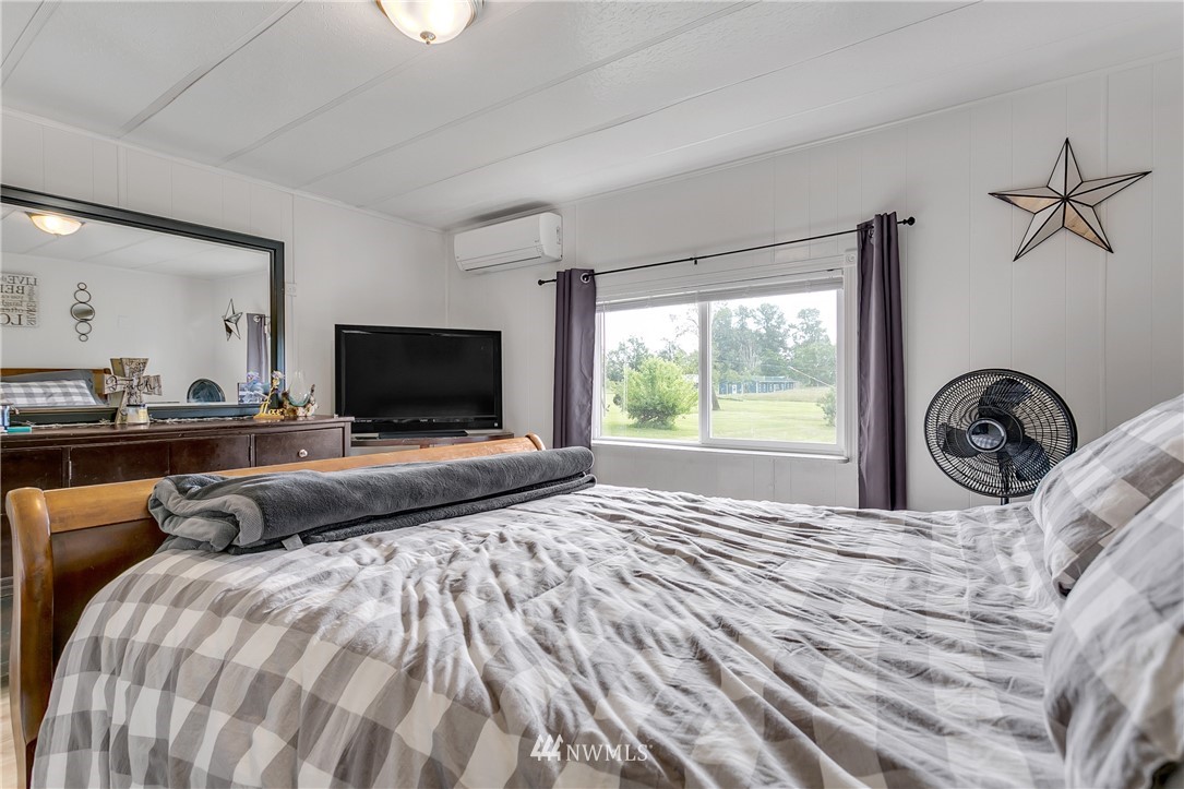 6284 Old Guide Road Bellingham, WA 98226 - Photo 14 of 32