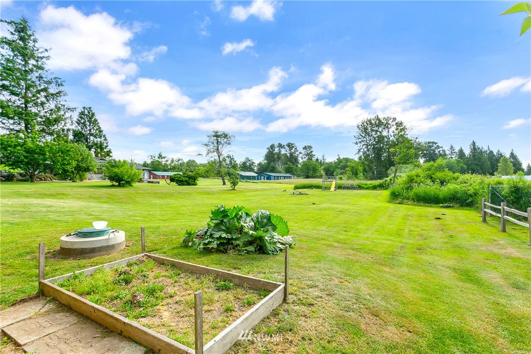 6284 Old Guide Road Bellingham, WA 98226 - Photo 19 of 32