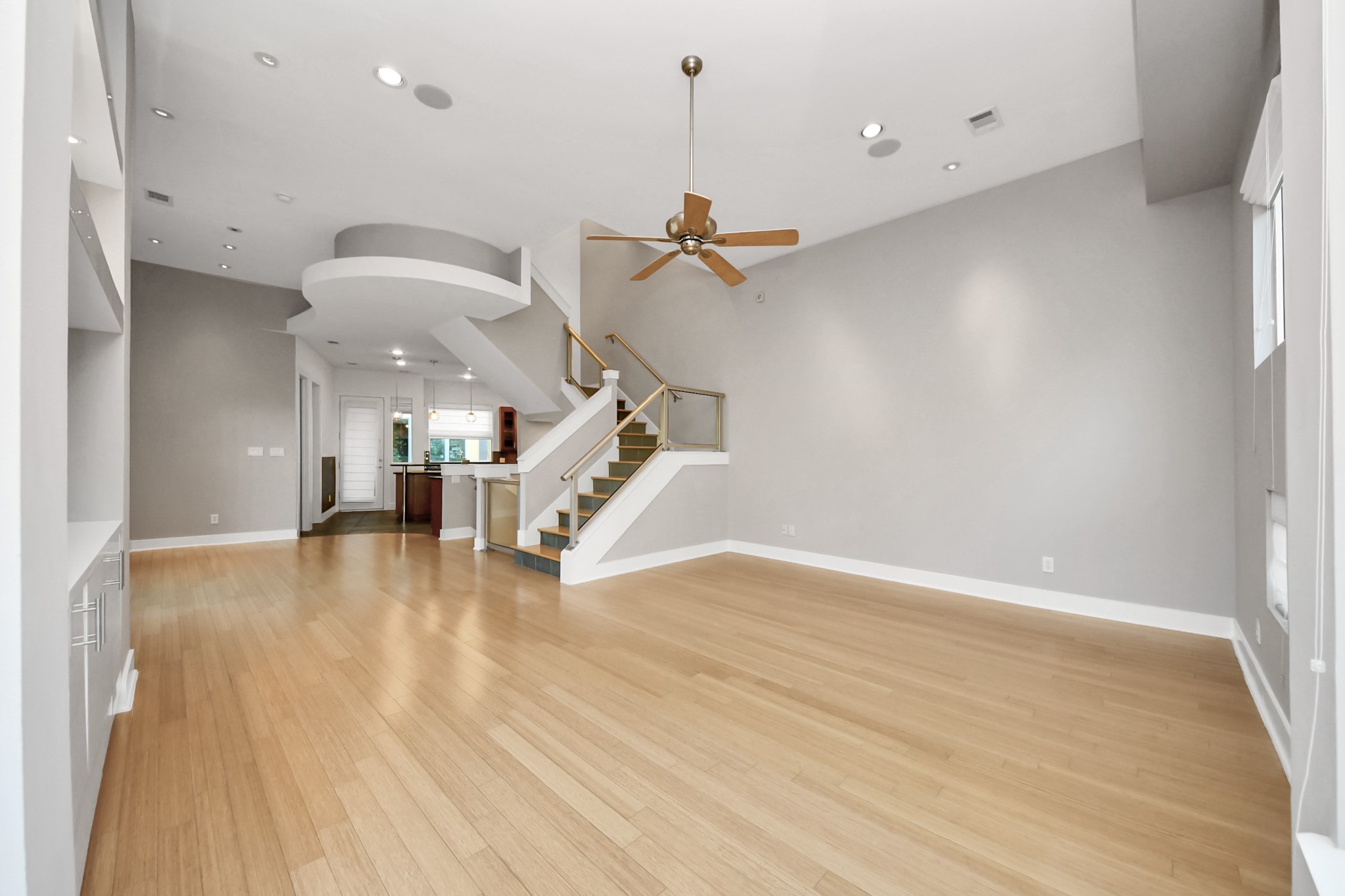 1610 Calumet Street Houston, TX 77004 - Photo 9 of 46 Glass staircase leading up