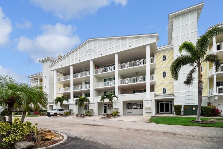 2240 Front Street, Unit 103 Melbourne, FL 32901 - Photo 35 of 37 a front view of building with yard